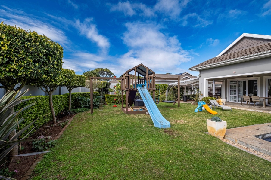 4 Bedroom Property for Sale in Walmer Eastern Cape
